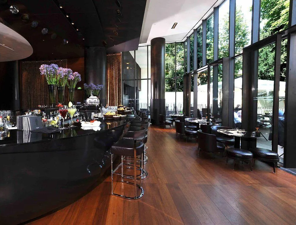 Bulgari Hotel Milano 5*, מילאנו